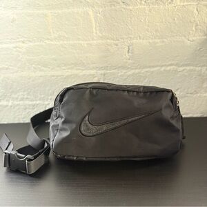 Nike Vintage Black Unisex Fanny Pack Belt Bag